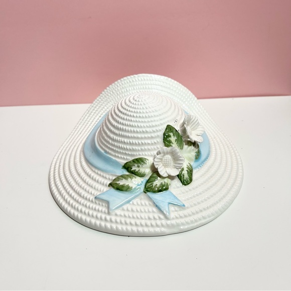 Vintage pastel retro hat wall hanging planter vase - Picture 2 of 5